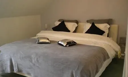 Château La Rametière Bed & Breakfast Plomb