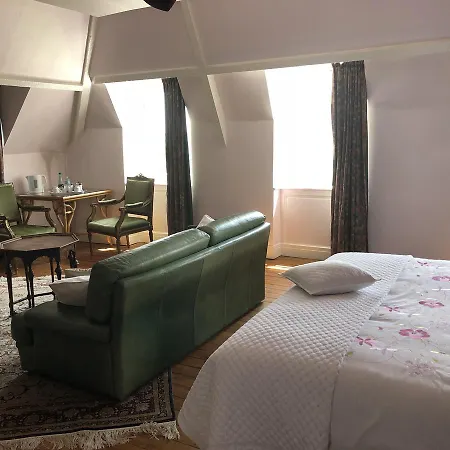 Château La Rametière Bed & Breakfast *