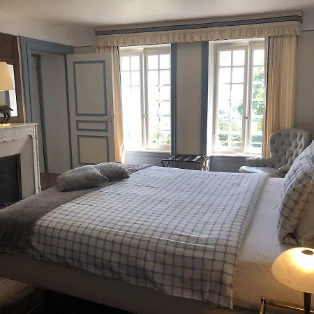Château La Rametière Bed & Breakfast *